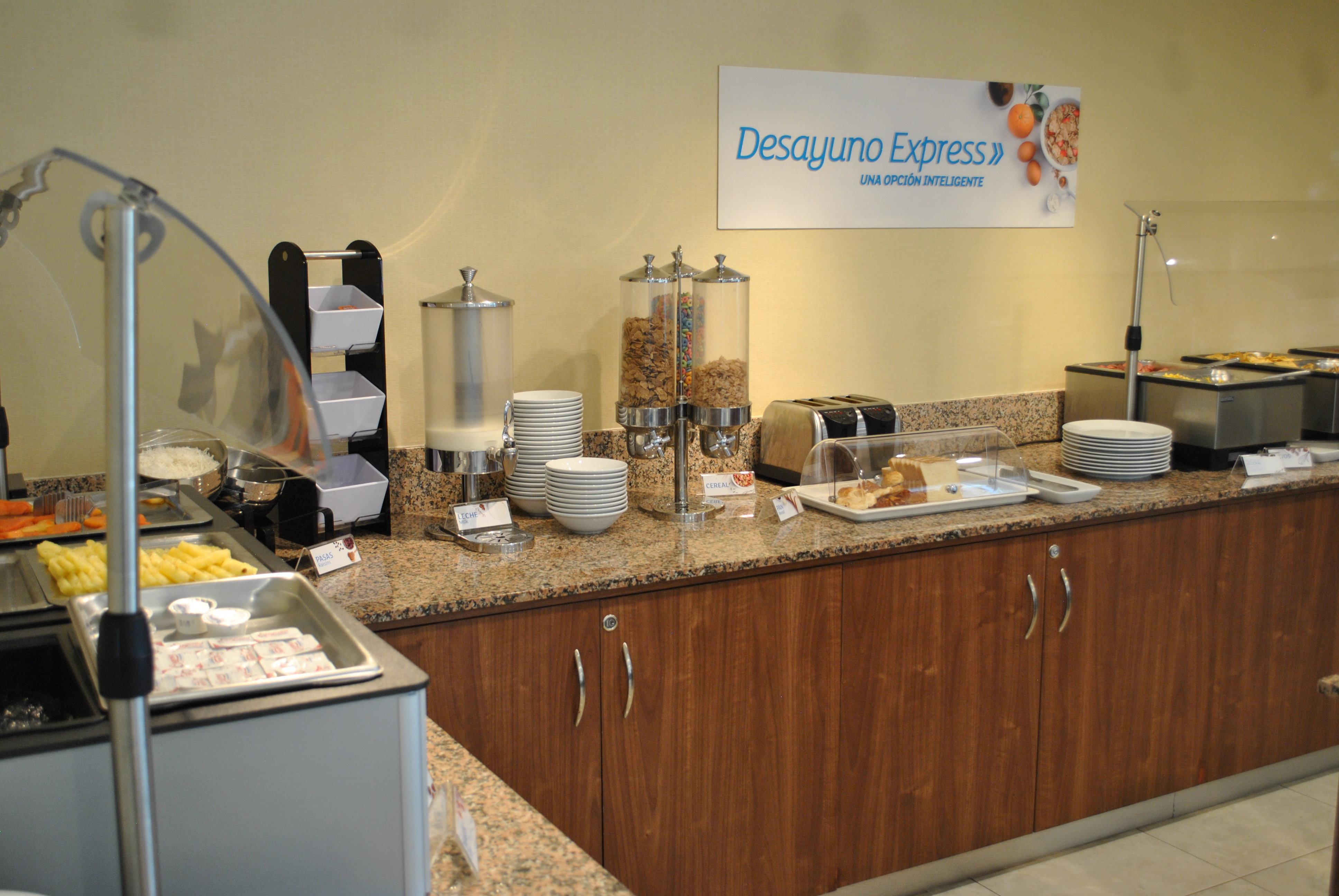 Holiday Inn Express Toluca By Ihg Extérieur photo