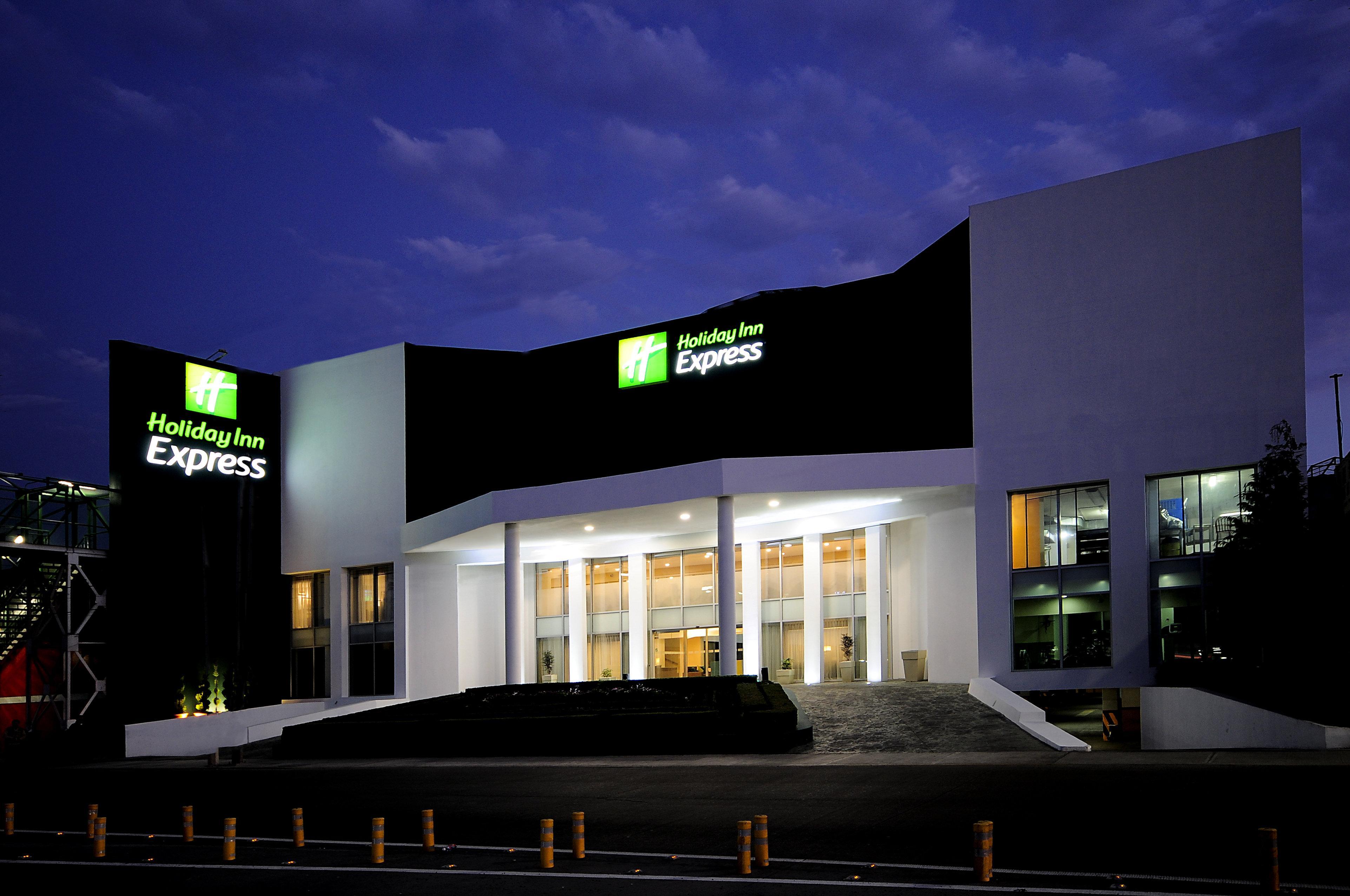Holiday Inn Express Toluca By Ihg Extérieur photo